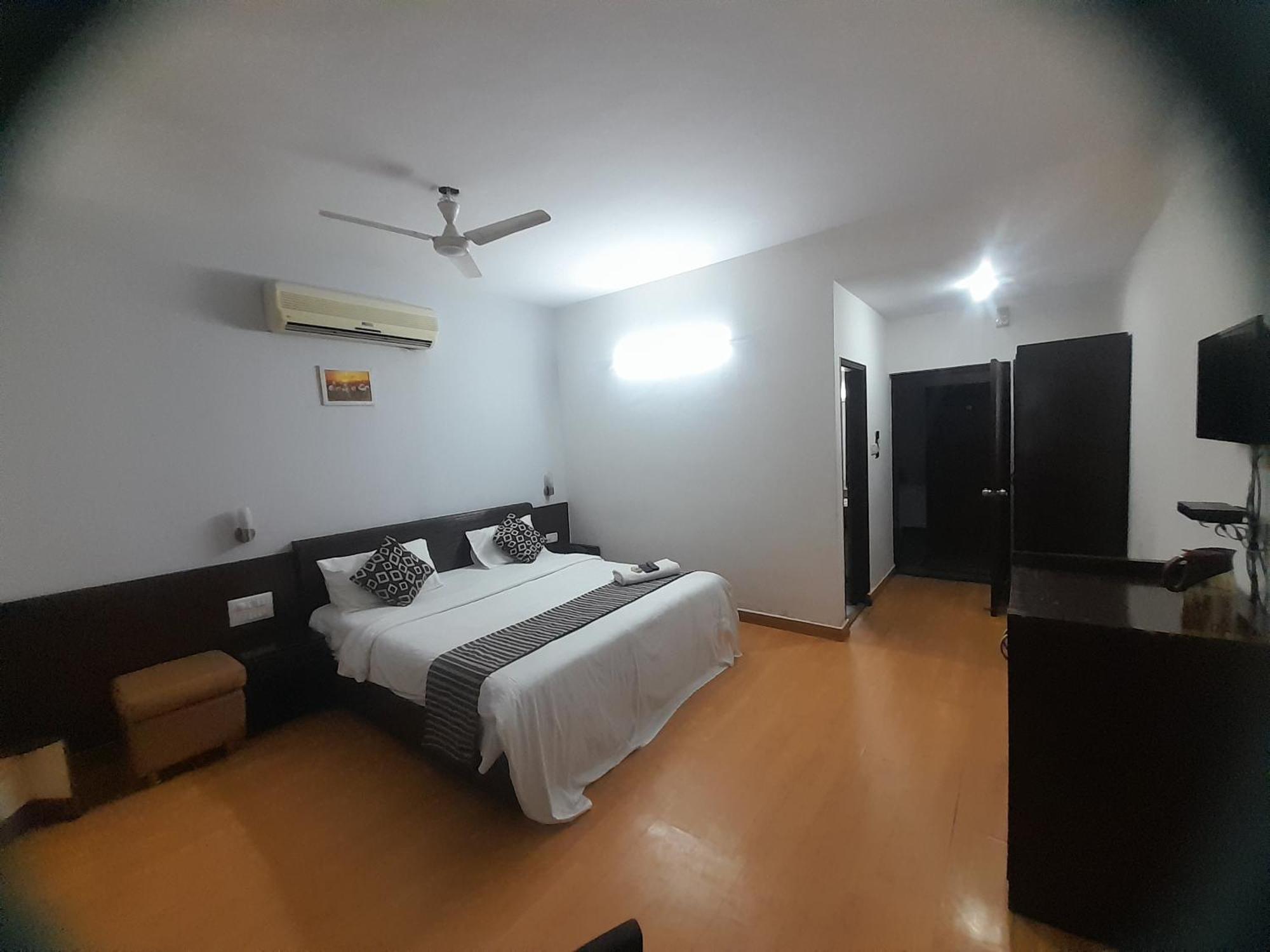 Hotel Prestige Inn บังกาลอร์ ภายนอก รูปภาพ